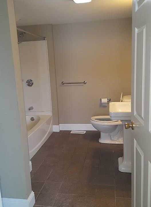 1st image of 5 Norwood Ct