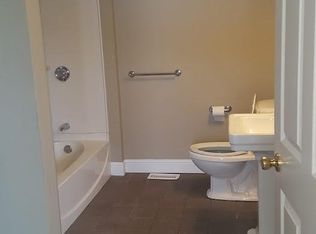 5 Norwood Ct, Gloucester, MA 01930