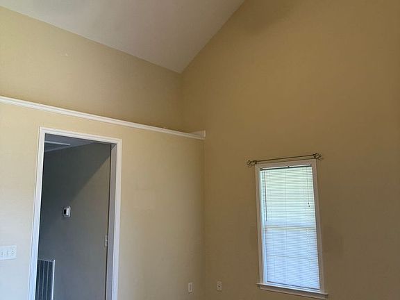2nd image of 102 Taylor St