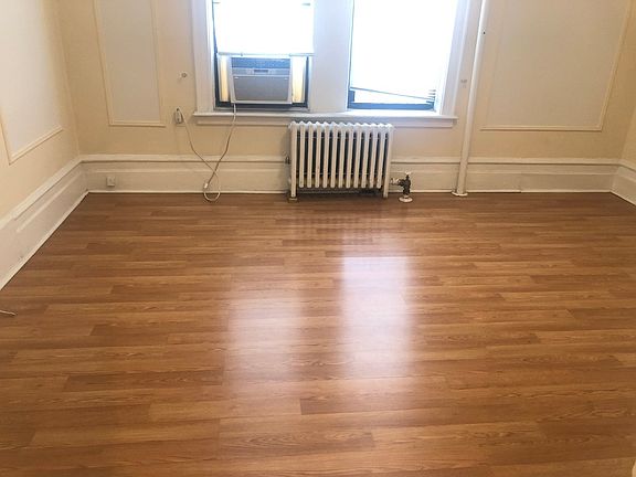 2nd image of 3123 32nd St APT 1