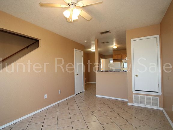 3rd image of 3900B Gus Dr