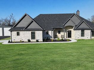 25 Peartree Ln, Collinsville, TX 76233