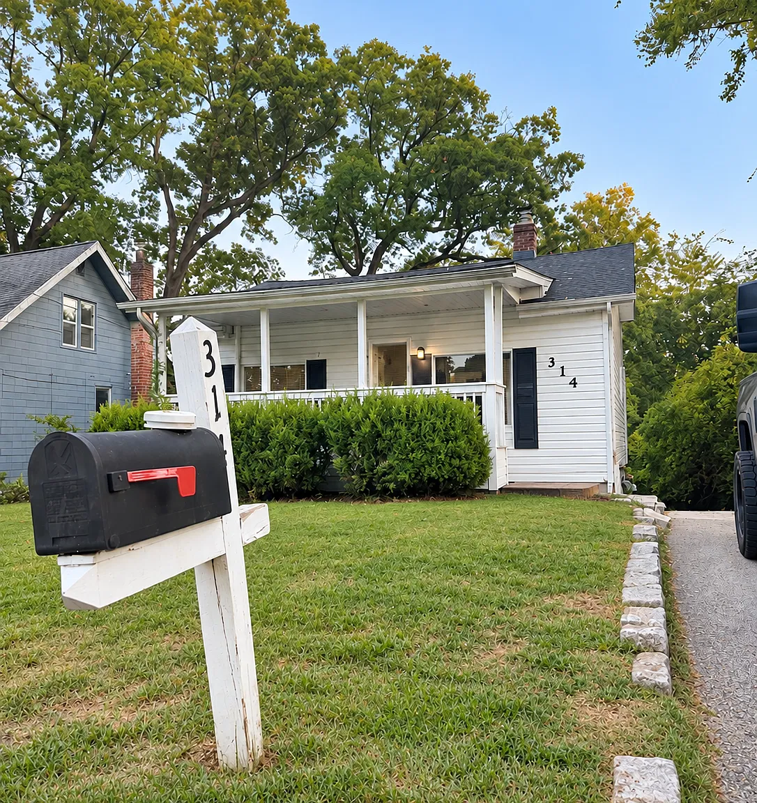 5 bed, 1700 sqft, $1,900 — Photo 1