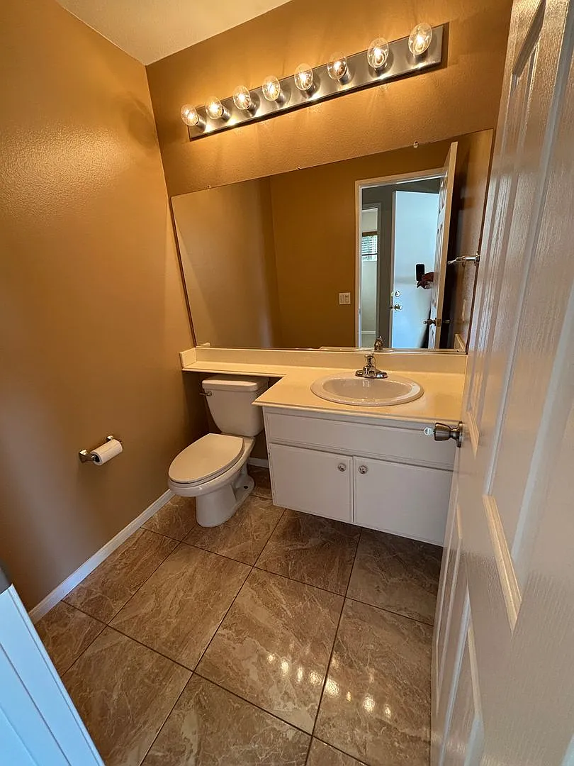 Open House 8/21/2026 5:30 pm Beautiful 4 bedrooms, 2 full bathrooms Tenant Occupied. Please call ... — Photo 2