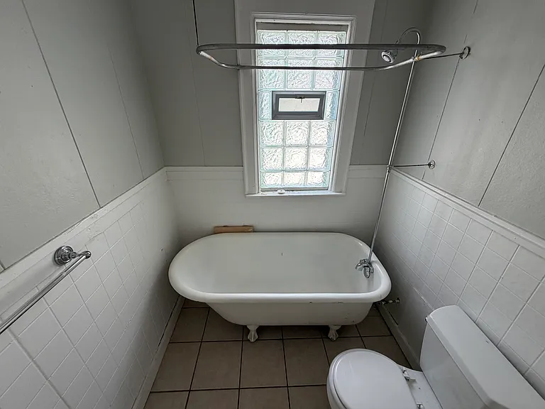 453 Herkimer St #UPPER — Photo 15