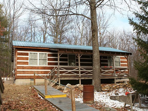 3rd image of 412 Woodlawn Dr