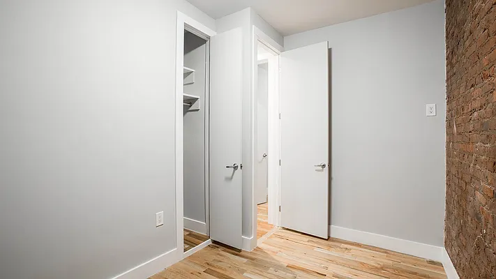 Rented by Nooklyn NYC LLC | media 40