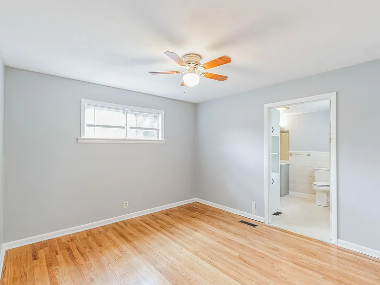 363 Carnation St — Photo 8