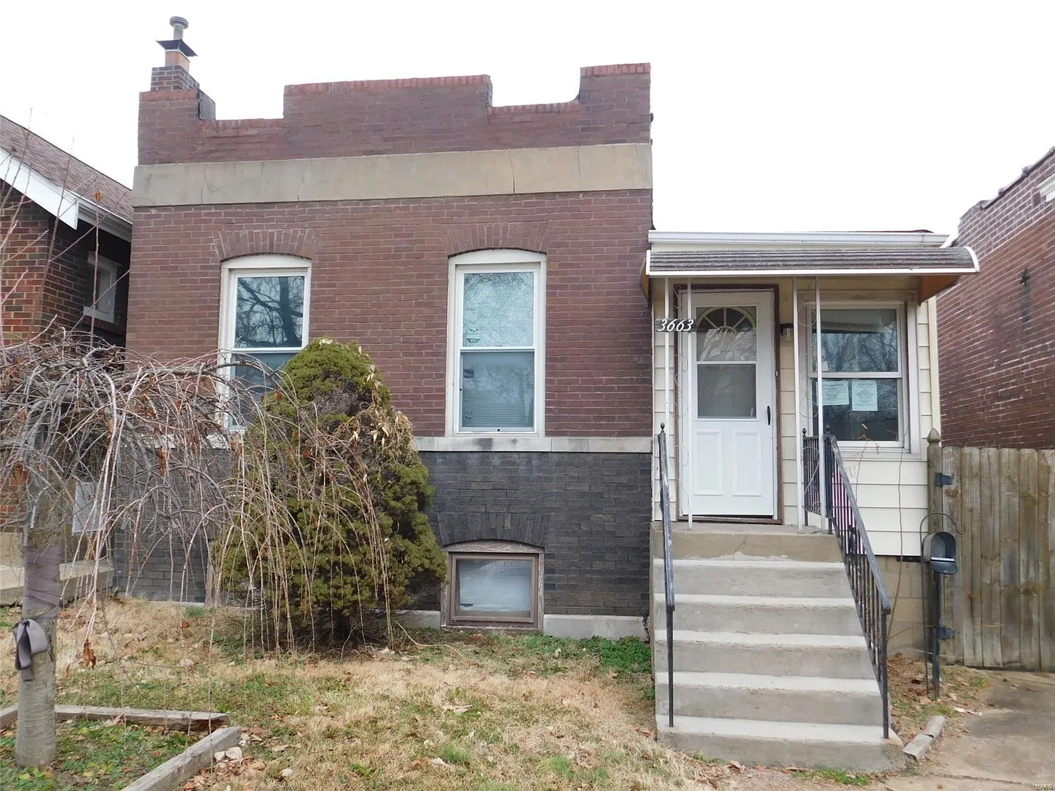 3663 Roswell Ave photo 1