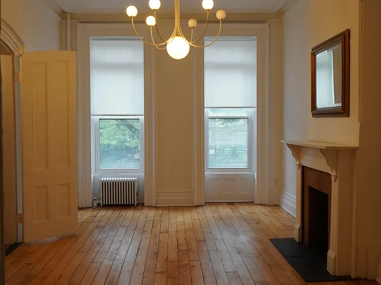 160 Washington Ave #2 — Photo 10