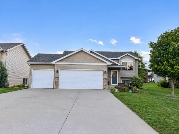 104 Kingsmill Ct, Mankato, MN 56001