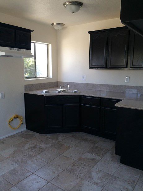 2nd image of 1735 W 62nd St
