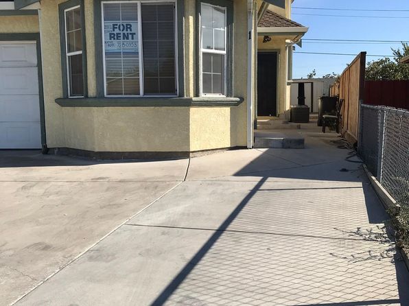 446 Gross St
