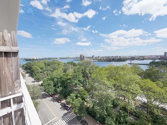 Rented by Rachel Realty | media 28