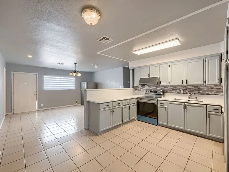 6512 Evergreen Ave — Photo 7