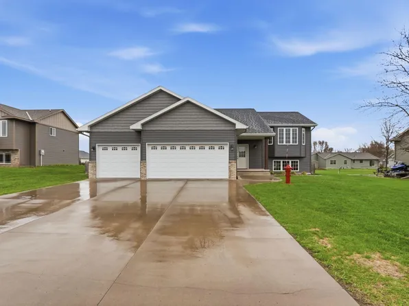 201 10th St SE, Freeport, MN 56331