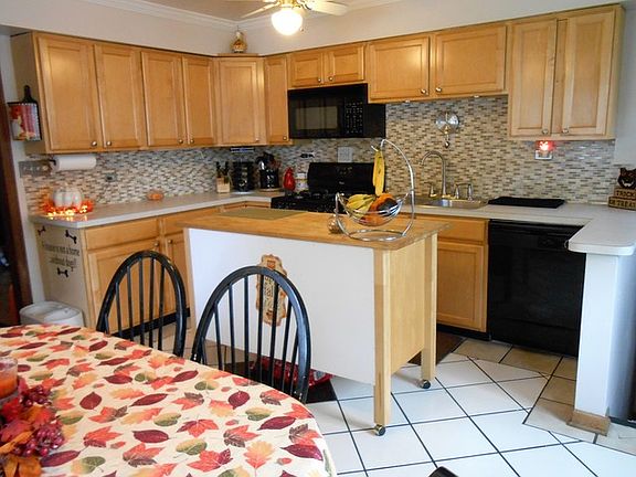 3rd image of 1374 Davine Dr