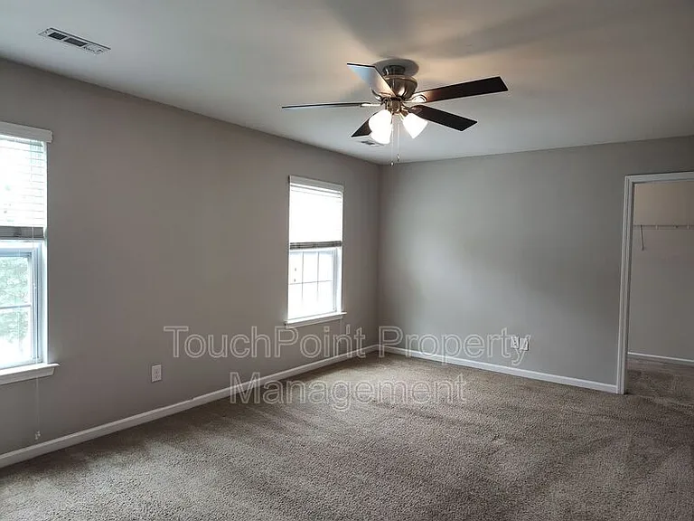 6731 Broad Valley Ct — Photo 10