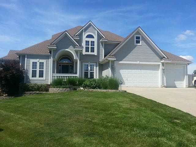 1st image of 18501 N Concord Cir