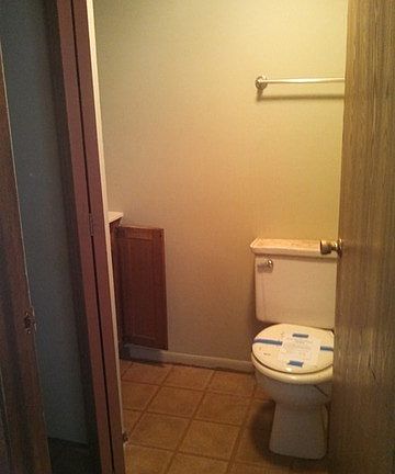5th image of 400 Meadow Green Ln