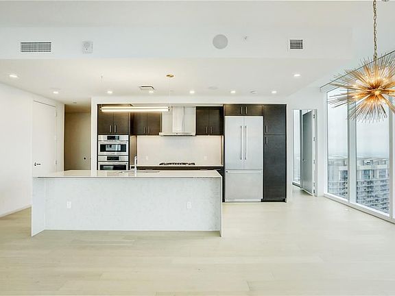 3rd image of 301 West Ave #3103
