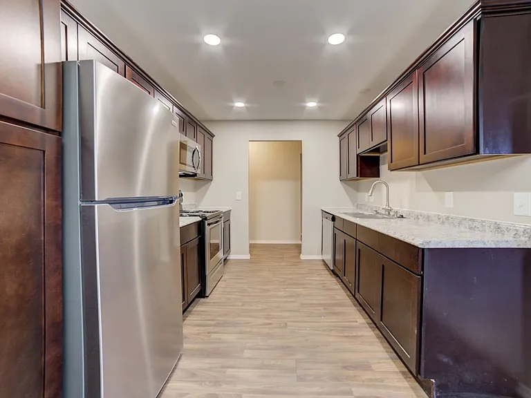 S 79th E Ave Duplex — Photo 20
