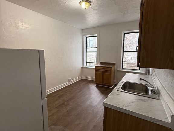 3rd image of 1560 Grand Concourse #1