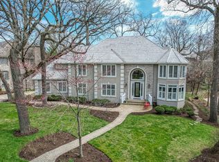 208 Crooked Tree Ct, Naperville, IL 60565