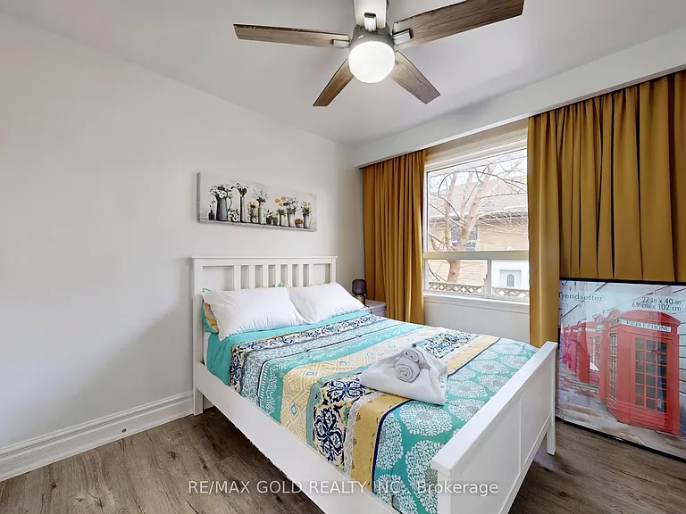 189 Kingsview Blvd — Photo 24