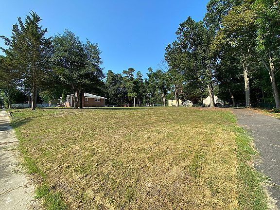 Large plot of land (Side)