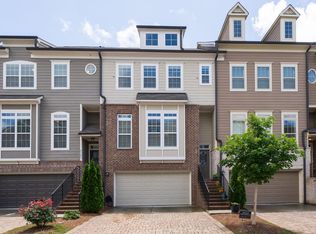 2135 Old Georgian Ter NW, Atlanta, GA 30318