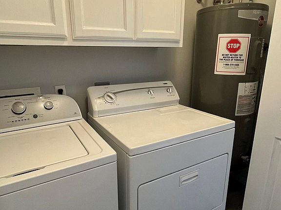4th image of 2205 N Dahlia St #3