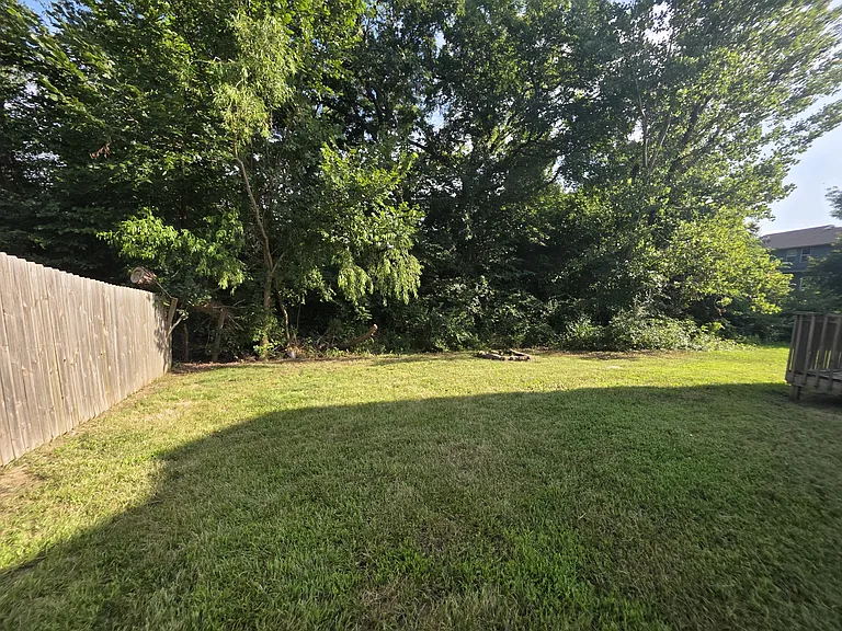 606 Highland Ridge Dr #1 — Photo 25
