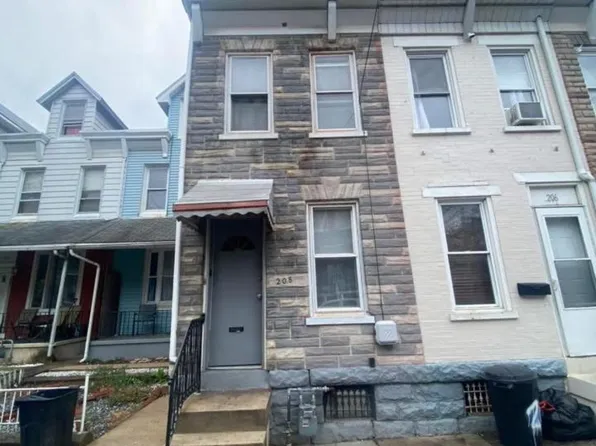 208 Chapel Ter, Reading, PA 19602