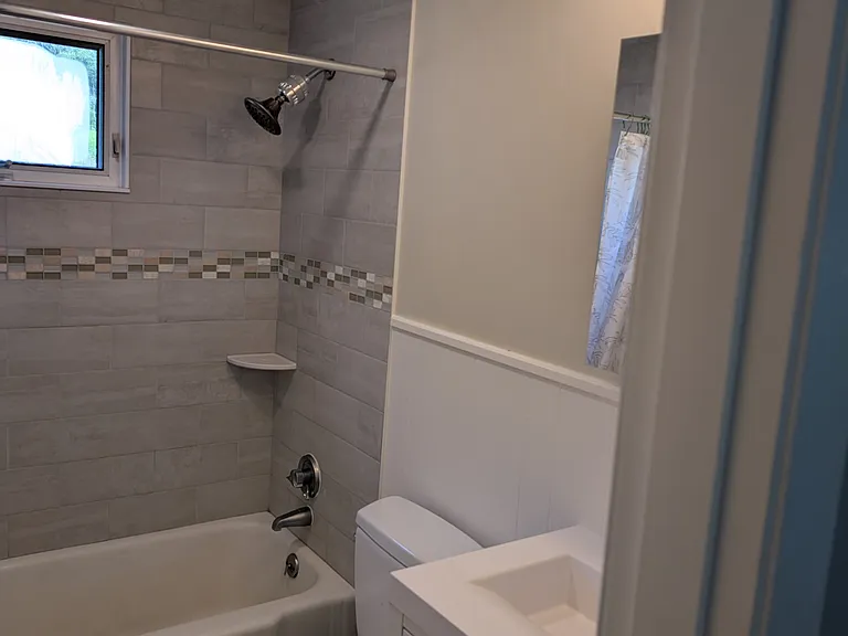 5 Poplar Ln #5D — Photo 1