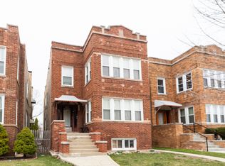 4820 W Roscoe St #2, Chicago, IL 60641