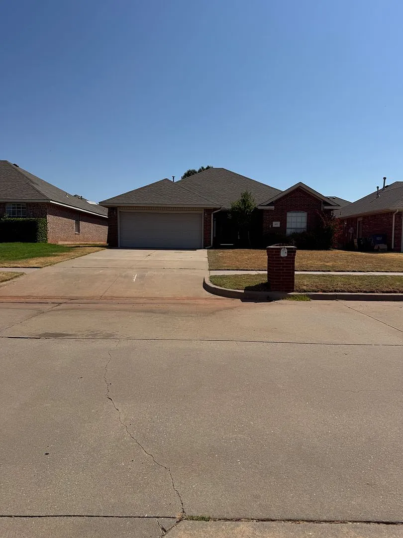 Home For Lease Mustang, Ok — Photo 1