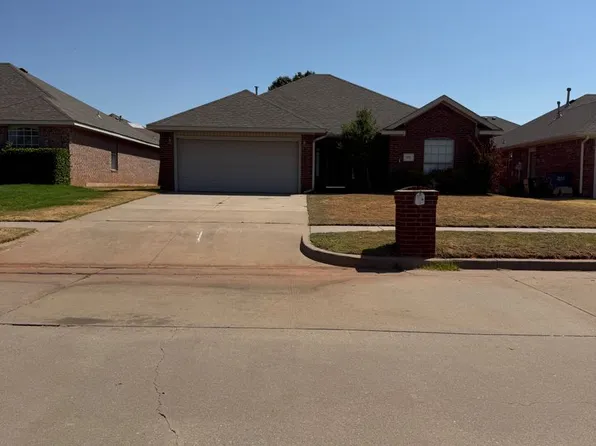 400 S Castle Ridge Ln, Mustang, OK 73064
