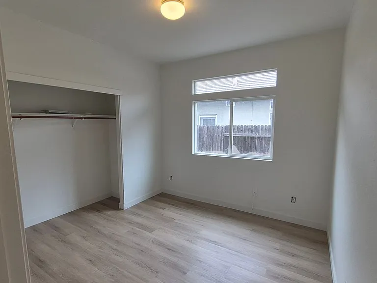 8836 Avalon Hills Way — Photo 16