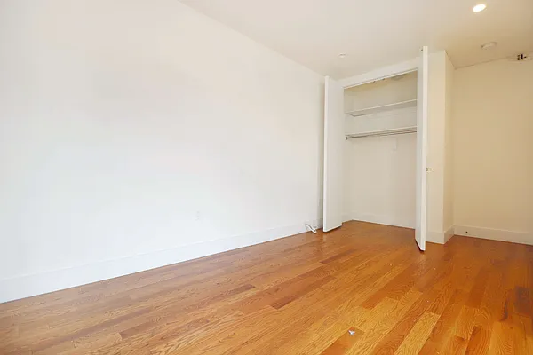 Rented by Uptown Flats LLC | media 39