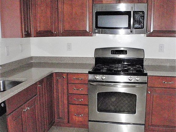 5th image of 3828 Ingalls Ave