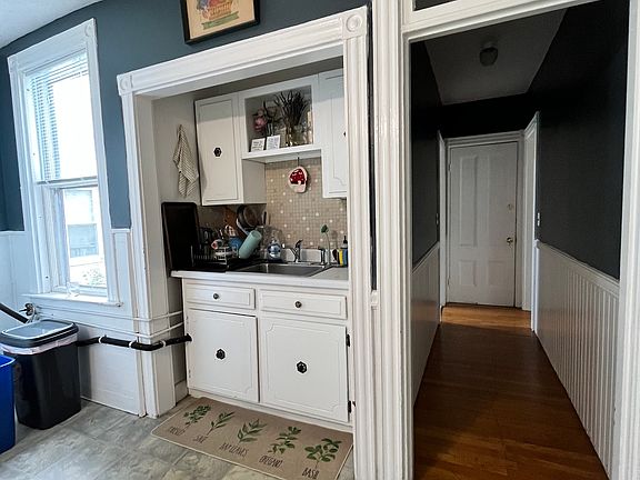 3rd image of 238 Cypress St #3