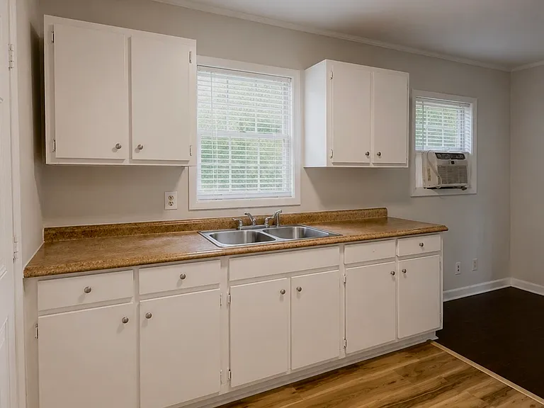 109 Sun Valley Dr — Photo 8