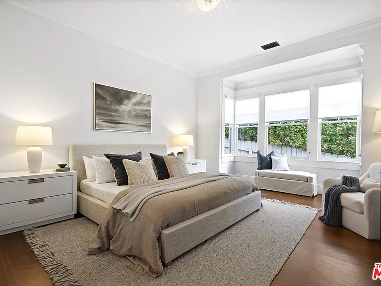 7335 Birdview Ave — Photo 61