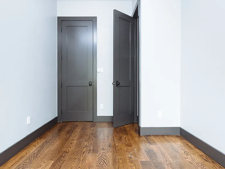 237 Hawthorne St #4F — Photo 14