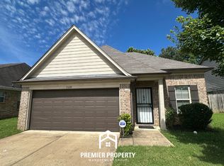 5608 Falling Bark Dr, Reno, TN 38134