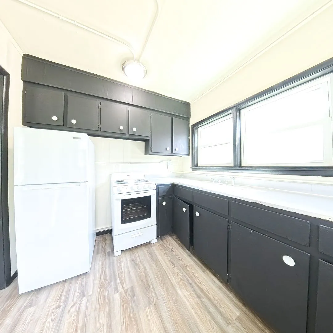 Cottage Heights Apartments — Photo 2