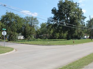 1300 S 2nd St, McAlester, OK 74501