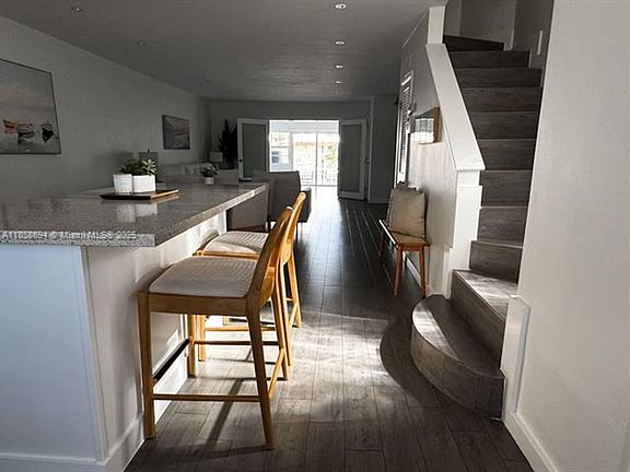 3rd image of 2213 NE 123rd St #0