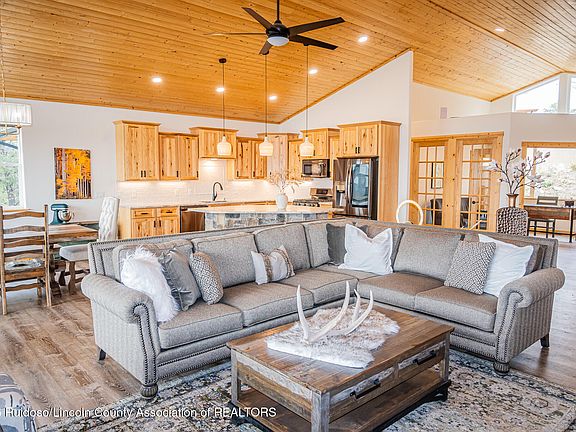 5th image of 502 Mountain High Cir
